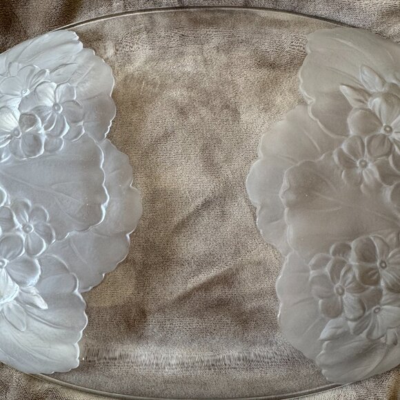 GUC Vintage Mikasa Hoya Crystal‎ Floral Motif Oval Serving Tray 13" x 8" - Picture 7 of 16